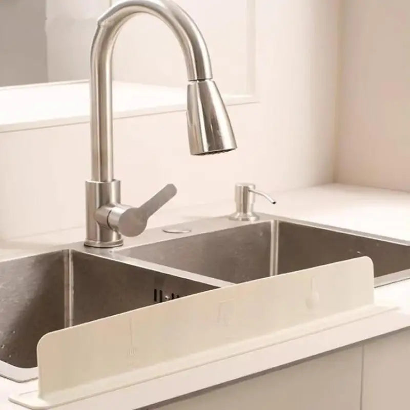 2 Pcs Silicone Kitchen Sink Water Splash Guard